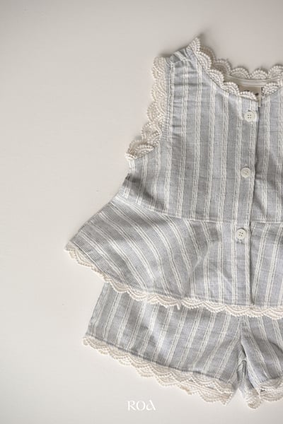 ROA02｜(6m-18m) 2色蕾絲波浪邊套裝4