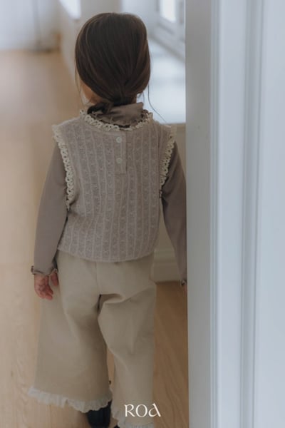 ROA30｜(80cm-120cm) 2色甜美針織花邊背心9