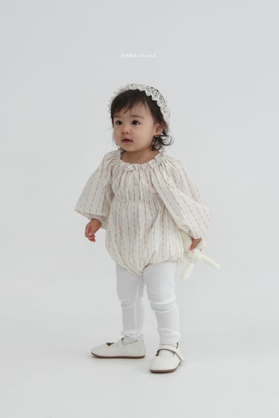 bebe nine06 (65-90) 2色荷葉立領碎花包屁衣1