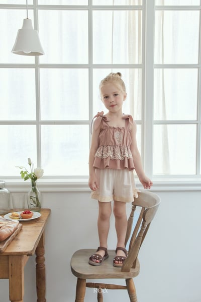 ROA32｜(6m-18m) 2色蕾絲滾邊短褲11