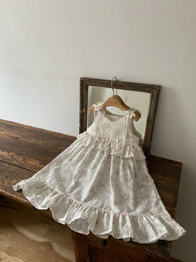 Anne Shirley04｜(1y-5y) 1色壓紋碎花綁帶洋裝7