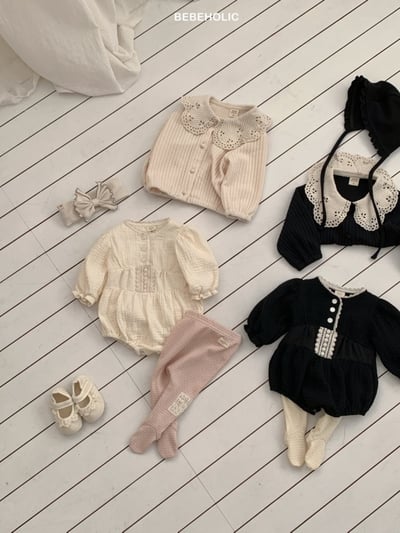 Bebe holic42｜(3m-18m) 蕾絲滾邊設計包屁衣14