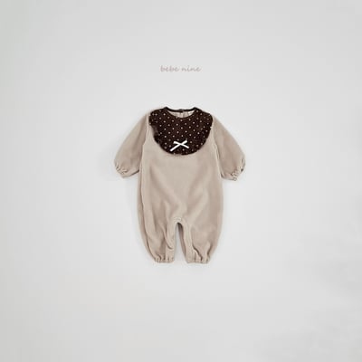 bebe nine04 (55cm-75cm) 2色磨毛荷葉圍兜設計連身衣17
