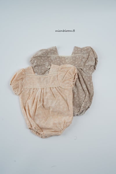 Bloom.b03｜(0m-18m) 亞麻碎花包屁衣9