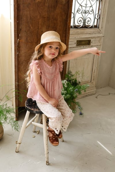 FLO29｜(75-140) 鏤空蕾絲邊背心10