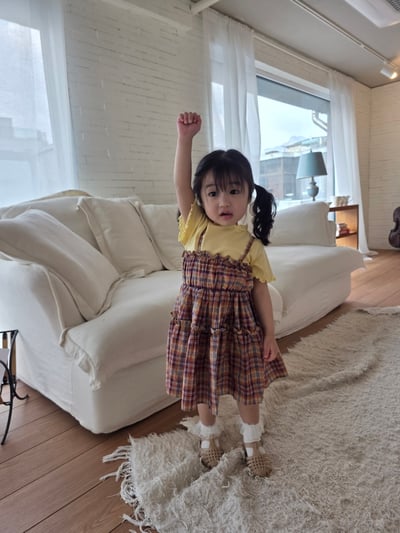 Color18｜(75-115cm) 素面捲邊上衣10