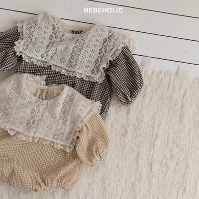 Bebe holic18｜(3m-18m) 蕾絲翻領格紋包屁衣3