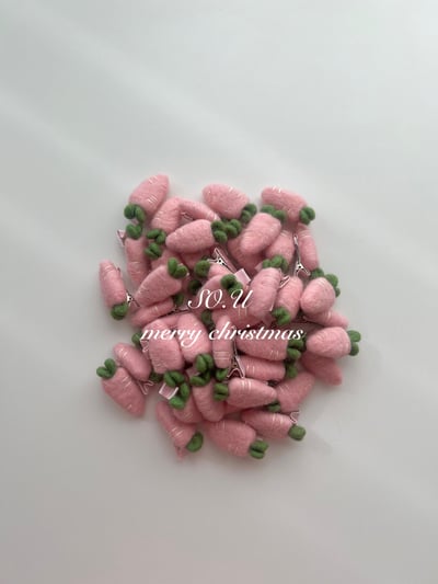 S0.U09｜(Free)  紅蘿蔔髮夾2入組7