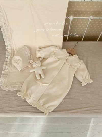 MONBEBE22｜(0m-3m) 蕾絲滾邊連身衣7