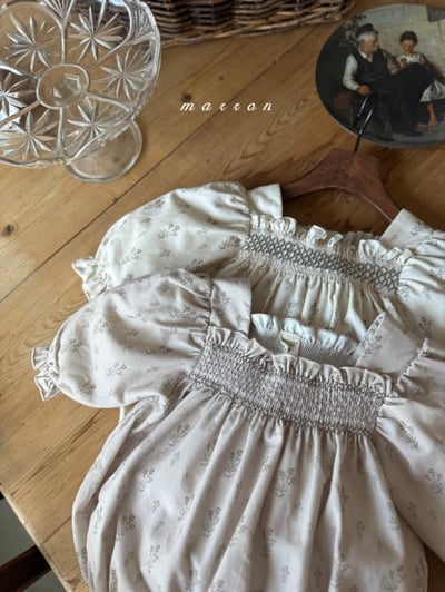 Marron 47｜(3m-18m) 抓週方領碎花包屁衣5