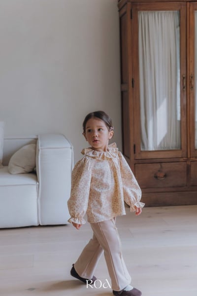 ROA23｜(80cm-120cm) 2色蕾絲線條喇叭褲9