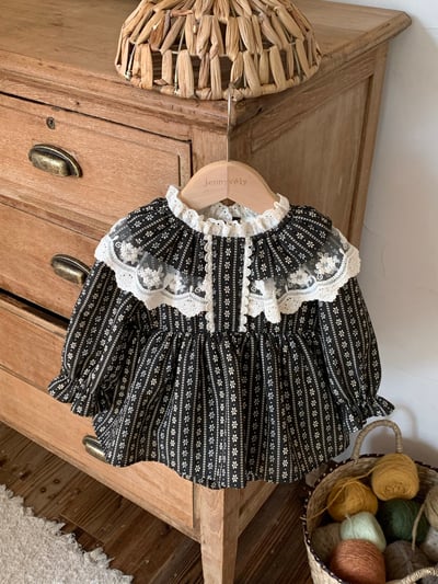 JE612｜(66cm-100cm) 碎花蕾絲花邊領包屁衣12