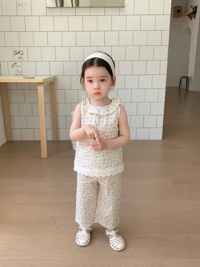 JE44｜(73-120cm) 碎花荷葉背心長褲套裝14