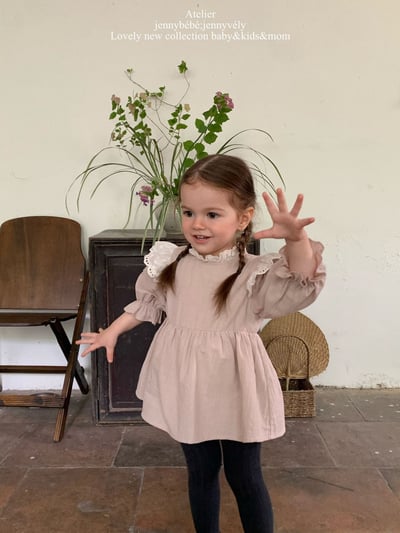 JE577｜(66-90cm) 蕾絲領飛袖包屁裙10