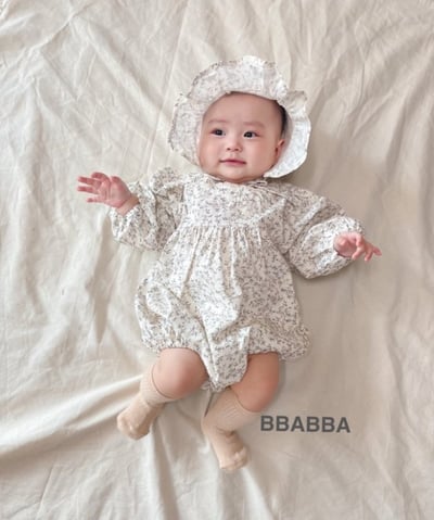 BBABBA05｜(60cm-83cm-mom) 2色碎花蕾絲花邊包屁衣含帽子/洋裝3