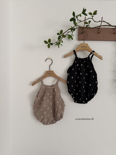 Bloom.b12｜(0m-18m) 肩帶抓皺印花包屁衣4