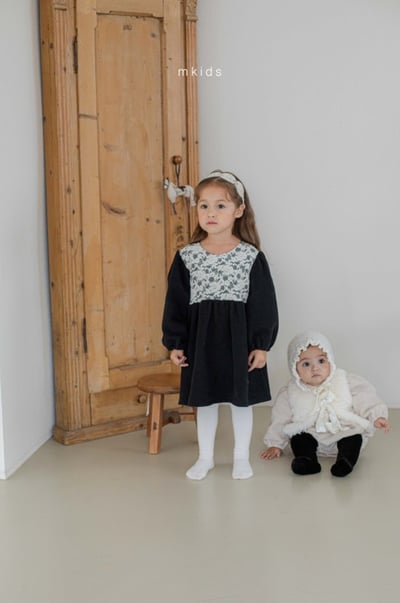 M-KIDS28｜(65-115cm) 2色蕾絲印花洋裝11
