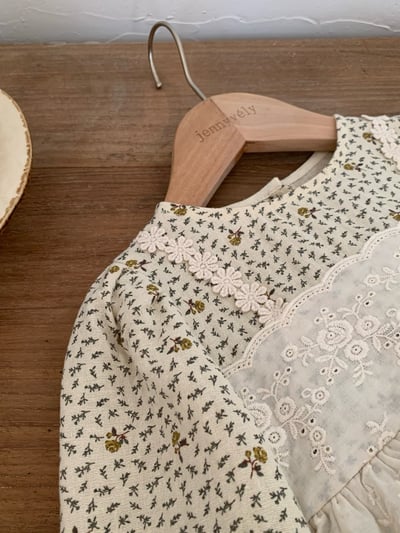 JE616｜(66cm-90cm) 碎花蕾絲背心設計包屁衣17