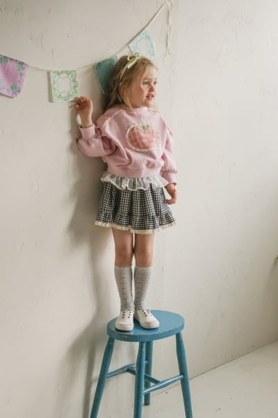 FLO32｜(75-140) 2色荷葉層次蕾絲格紋裙13