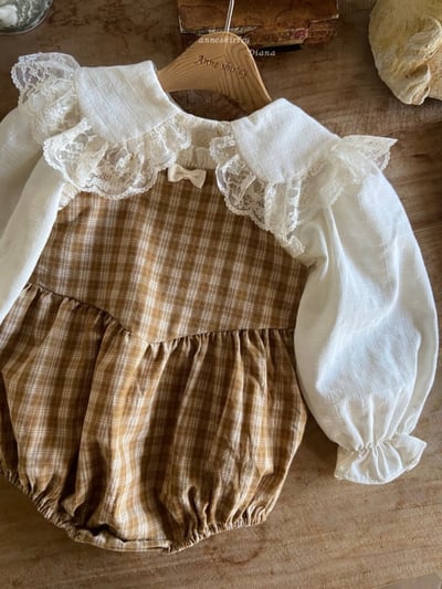 Anne Shirley09｜(3m-22m) 1色格紋花邊吊帶包屁衣10