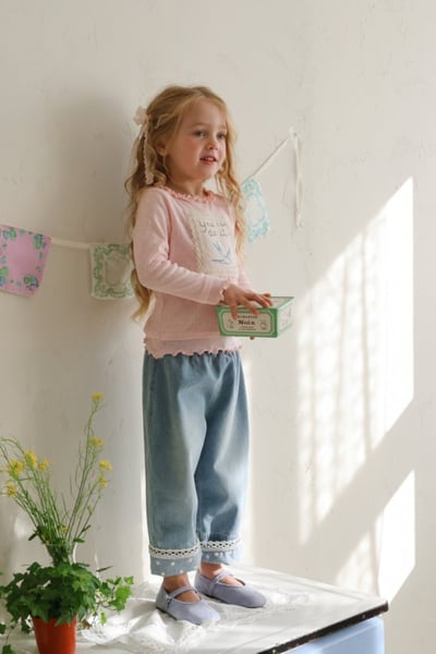 FLO14｜(75-140) 2色蕾絲波點反摺牛仔褲21