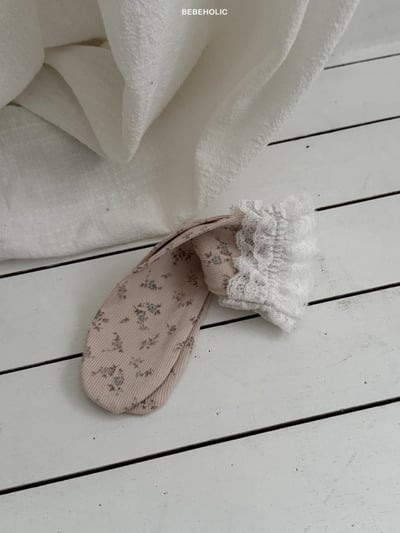 Bebe holic12｜(3m-18m) 玫瑰碎花蕾絲無根襪3