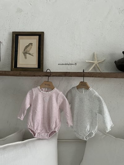 Bloom.b12｜(0m-18m) 愛心捲邊包屁衣7