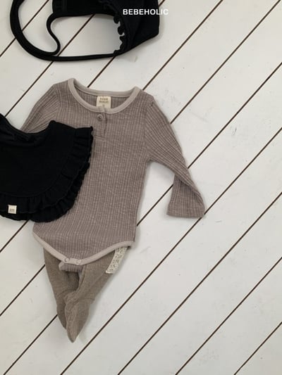 Bebe holic30｜(3m-18m) 鈕扣坑條包屁衣11