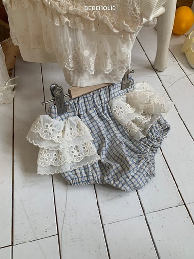 Bebe holic08｜(3m-18m) 格子精靈邊褲7