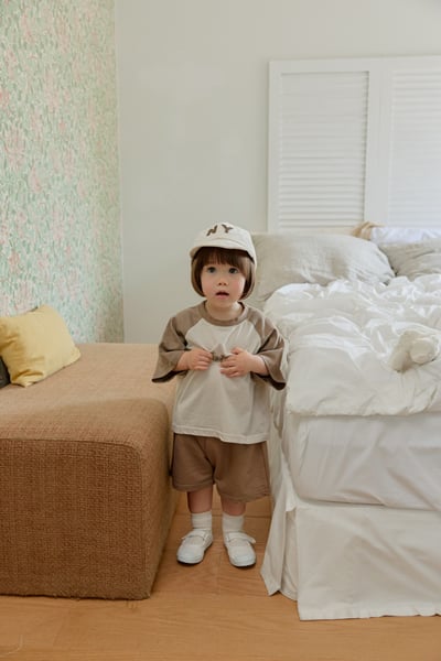 onu24｜(70cm-115cm) 撞色英字印花上衣5