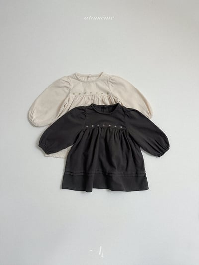 AT18｜(70-110) 雛菊刺繡娃娃洋裝1