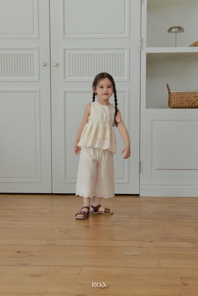 ROA07｜(6m-18m) 1色雕花荷葉背心9