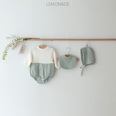 LEMONADE26｜(55cm-85cm) 2色撞色拼接包屁衣含帽子圍兜7