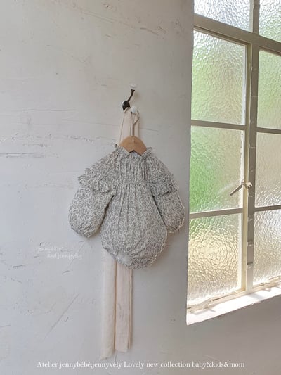 JE553｜(66-90cm) 花邊袖碎花包屁衣17