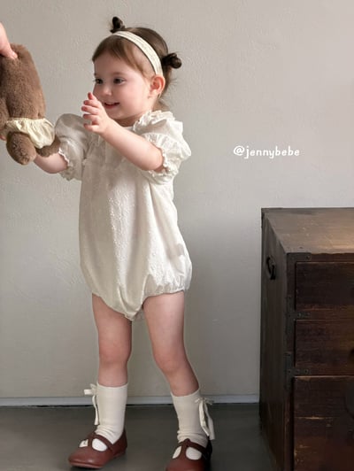 JE716｜(66-90cm) 壓紋花朵包屁衣10