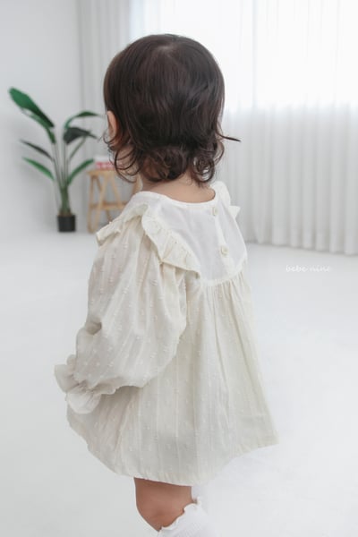 bebe nine19 (65-85) 2色蕾絲滾邊壓紋包屁套裝9