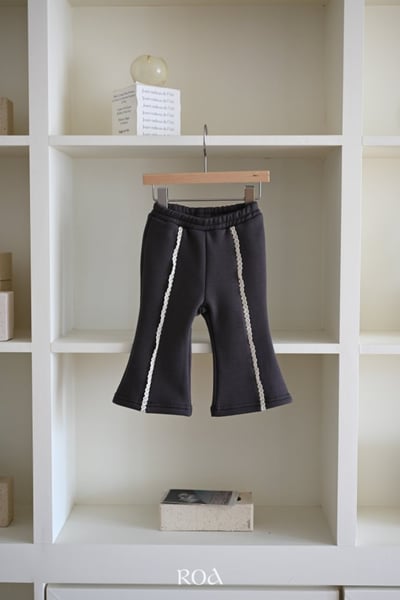 ROA23｜(80cm-120cm) 2色蕾絲線條喇叭褲2