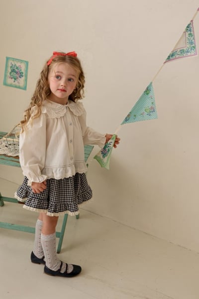 FLO31｜(75-140) 2色荷葉蕾絲翻領襯衫12