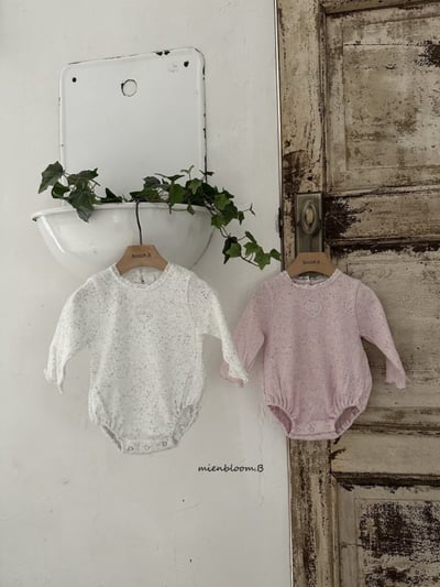 Bloom.b12｜(0m-18m) 愛心捲邊包屁衣9