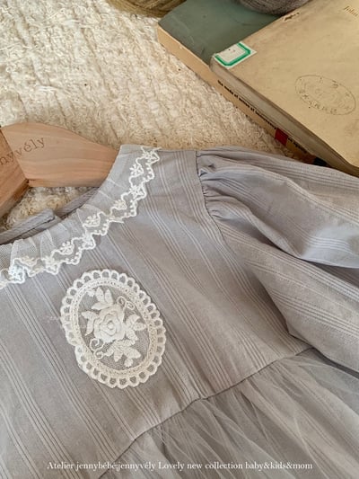 JE557｜(66-90cm) 蕾絲袖章包屁衣含帽子22