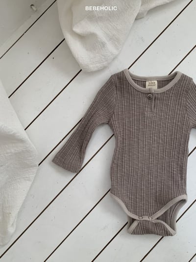 Bebe holic30｜(3m-18m) 鈕扣坑條包屁衣4