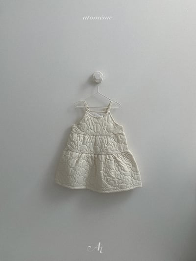 AT35｜(70-110) 花朵鋪棉吊帶洋裝9