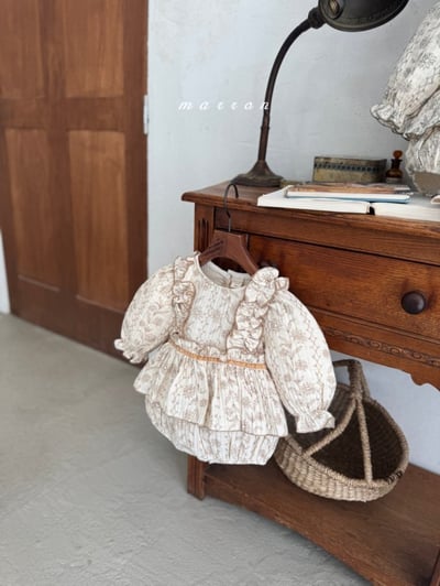 Marron 42｜(3m-18m) 法式花邊墨花包屁衣7