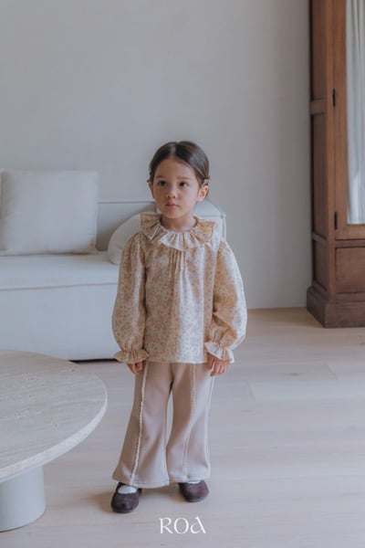 ROA23｜(80cm-120cm) 2色蕾絲線條喇叭褲10