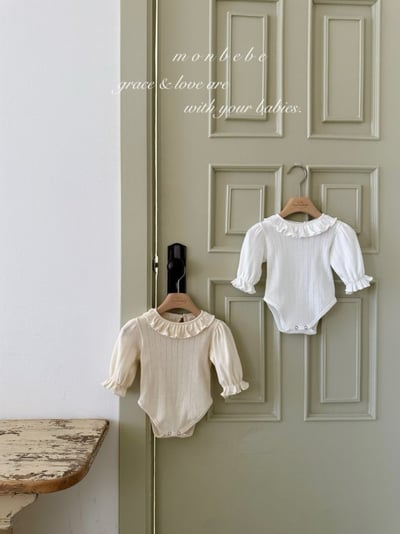 MONBEBE31｜(3m-24m) 荷葉領透氣包屁衣8