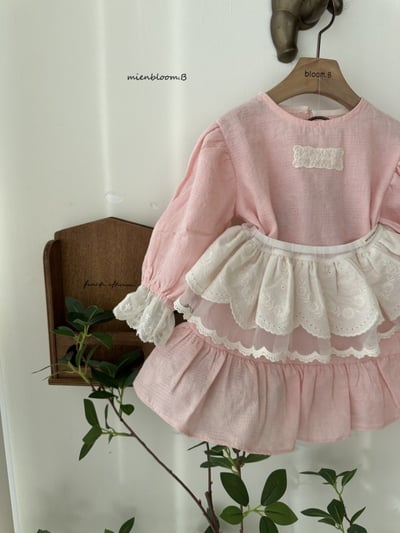 Bloom.b02｜(2y-7y) 蕾絲袖口荷葉洋裝2