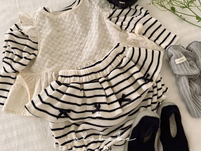 Valubebe65｜(65-80) 荷葉裙擺條紋包屁褲10