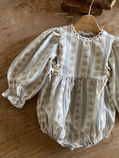 Anne Shirley13｜(3m-22m) 1色春日花卉滾邊包屁衣9