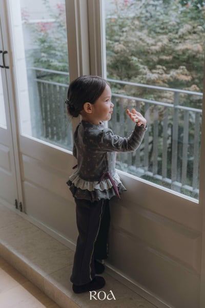 ROA23｜(80cm-120cm) 2色蕾絲線條喇叭褲18