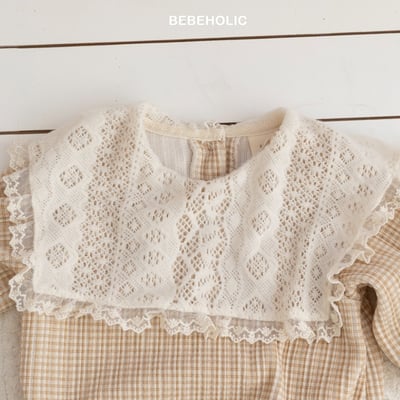 Bebe holic18｜(3m-18m) 蕾絲翻領格紋包屁衣5